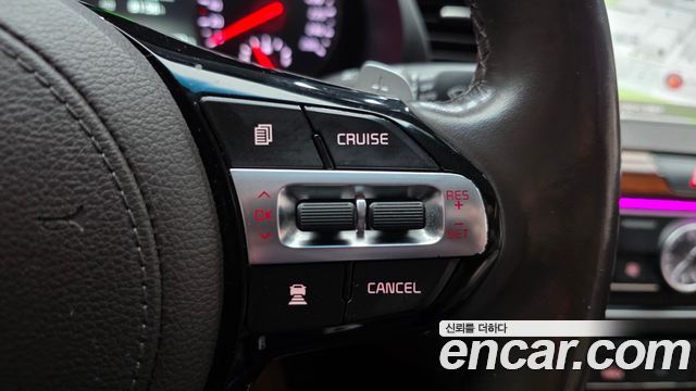 Kia K7 2017 — photo 18