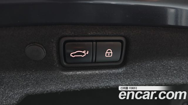 Kia K7 2017 — photo 20