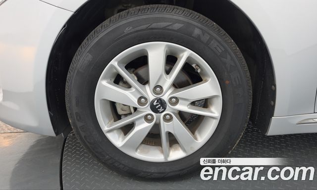 Kia K5 2018 — photo 5