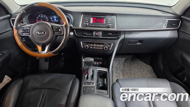 Kia K5 2018 — photo 10