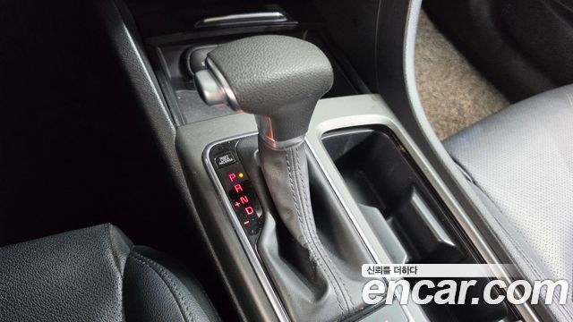 Kia K5 2018 — photo 12