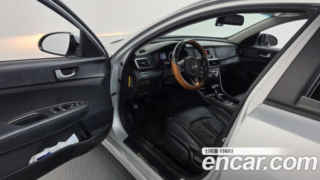 Kia K5 2018 — photo 13