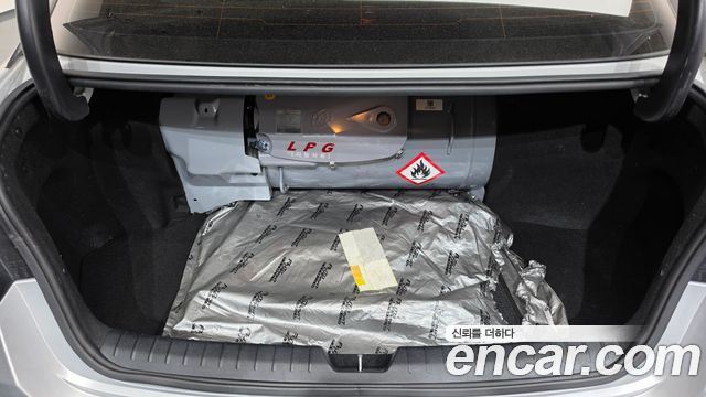 Kia K5 2018 — photo 21