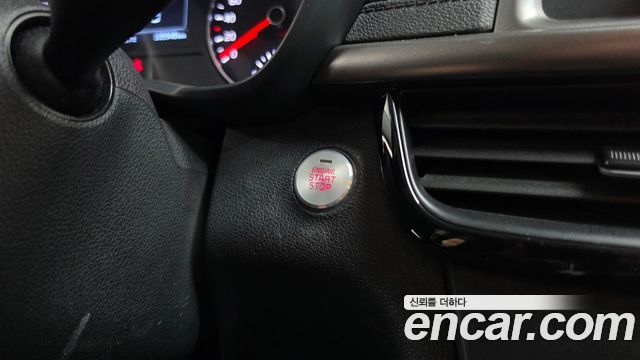 Kia K5 2018 — photo 25