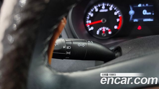 Kia K5 2018 — photo 27