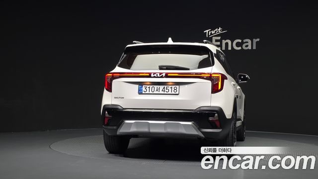 Kia Seltos 2023 — photo 4