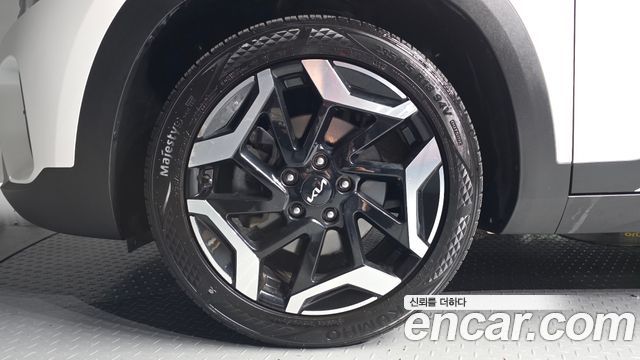 Kia Seltos 2023 — photo 5