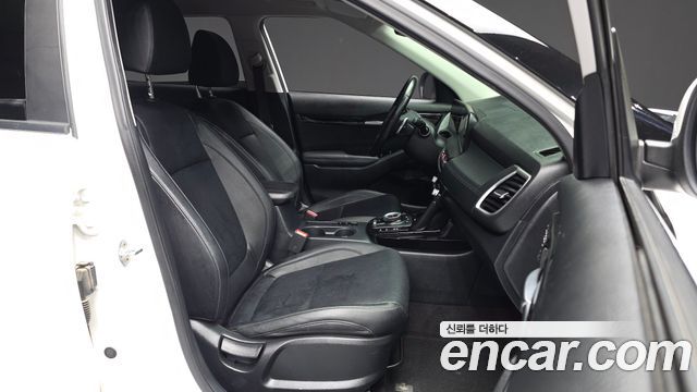 Kia Seltos 2023 — photo 17