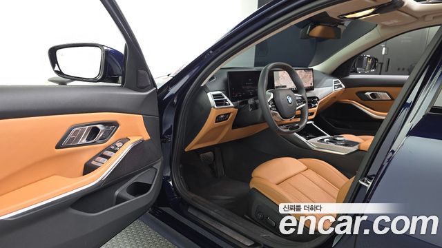 BMW 3-Series 2025 — photo 13