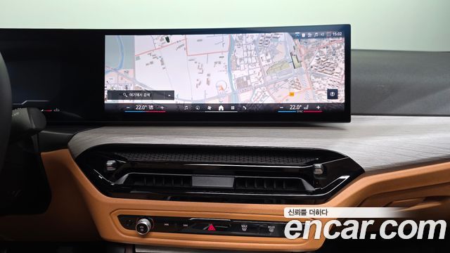 BMW 3-Series 2025 — photo 20