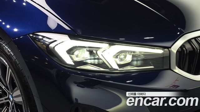 BMW 3-Series 2025 — photo 8