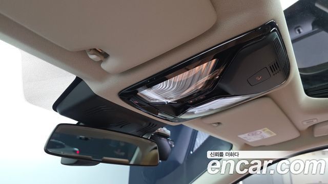 BMW 3-Series 2025 — photo 29