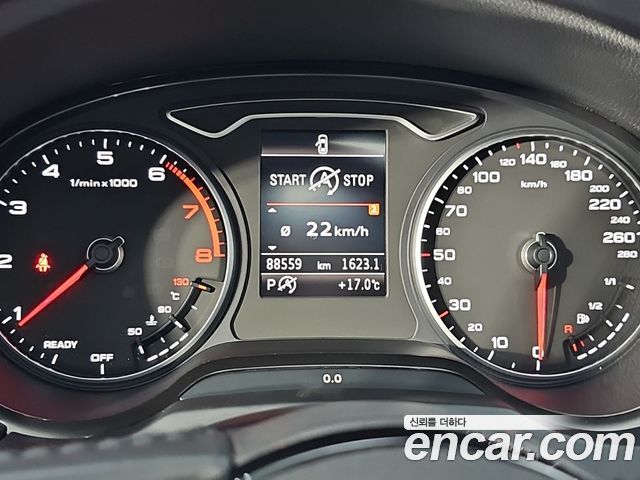Audi A3 2018 — photo 7
