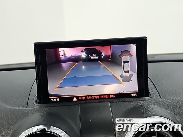Audi A3 2018 — photo 15