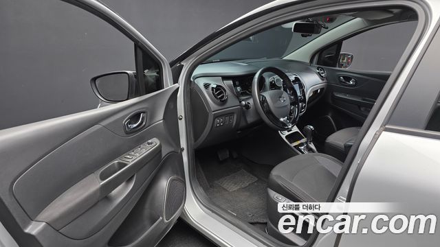 Renault Korea QM3 2015 — photo 10