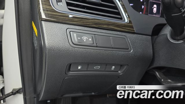 Hyundai Sonata 2016 — photo 22