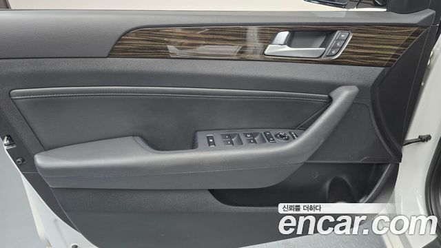 Hyundai Sonata 2016 — photo 14