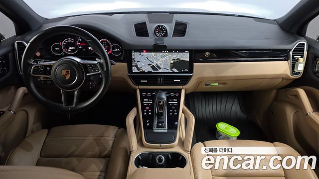 Porsche Cayenne 2020 — photo 10