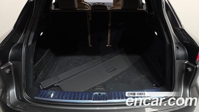 Porsche Cayenne 2020 — photo 25