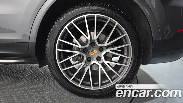 Porsche Cayenne 2020 — photo 7