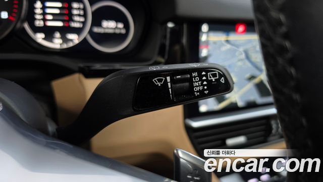 Porsche Cayenne 2020 — photo 30