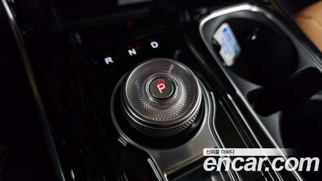 Kia Canival 2021 — photo 9