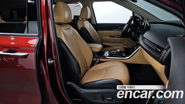 Kia Canival 2021 — photo 11