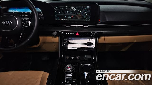 Kia Canival 2021 — photo 14