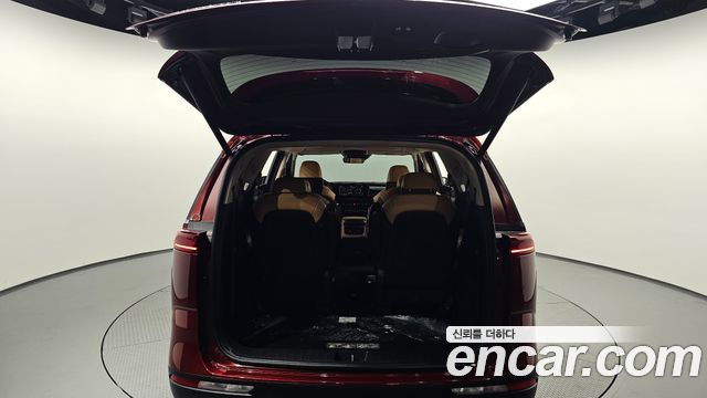 Kia Canival 2021 — photo 20