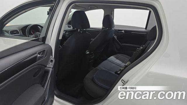 Volkswagen Golf 2011 — photo 12