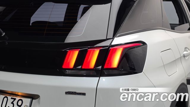 Peugeot 3008 2018 — photo 9