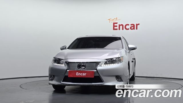 Lexus ES 2013 — photo 3