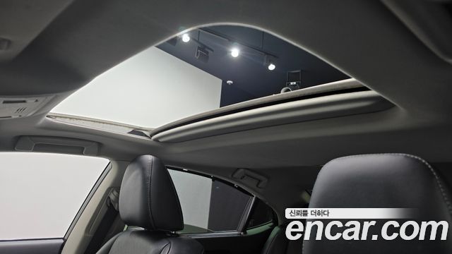 Lexus ES 2013 — photo 20