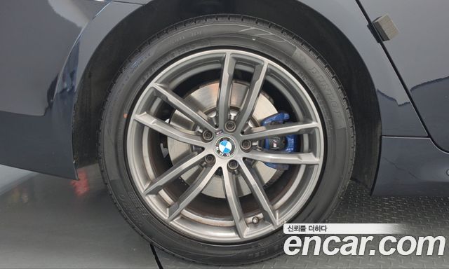 BMW 5-Series 2018 — photo 5