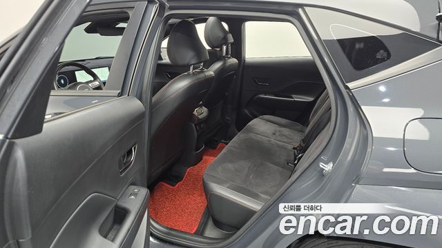Hyundai Kona 2023 — photo 11