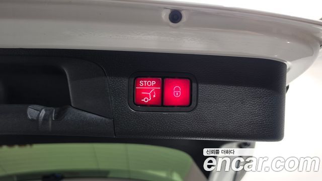 Mercedes-Benz GLC-Class 2019 — photo 23