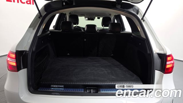 Mercedes-Benz GLC-Class 2019 — photo 24