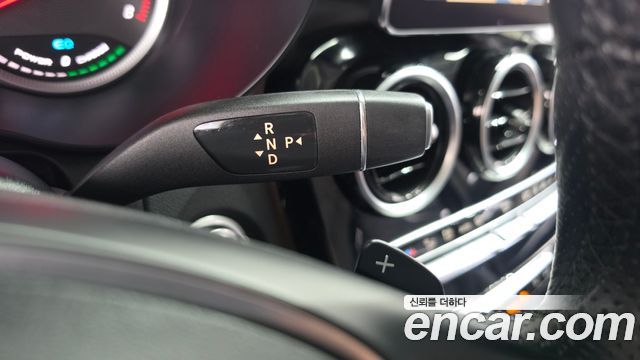 Mercedes-Benz GLC-Class 2019 — photo 25