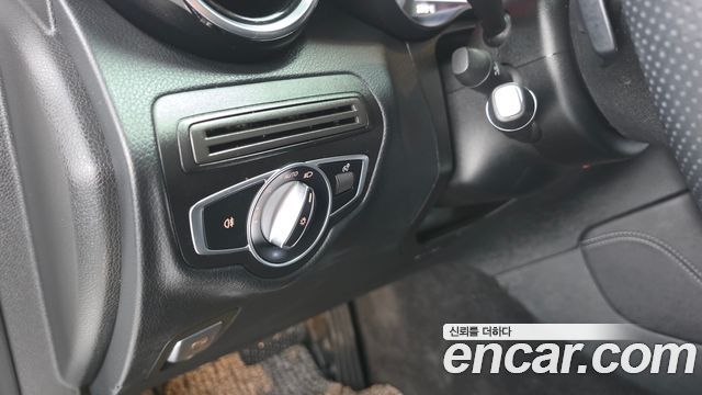 Mercedes-Benz GLC-Class 2019 — photo 27