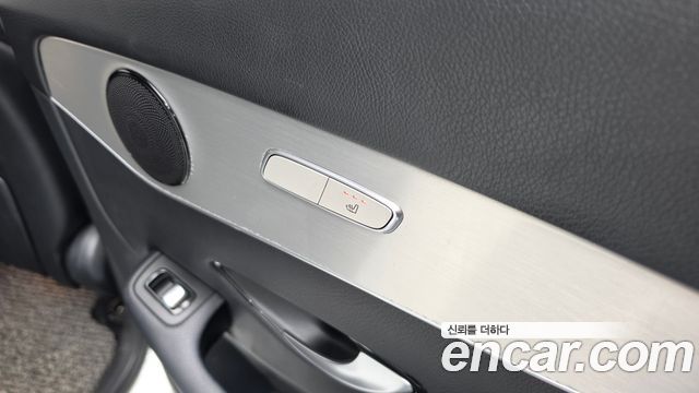 Mercedes-Benz GLC-Class 2019 — photo 30