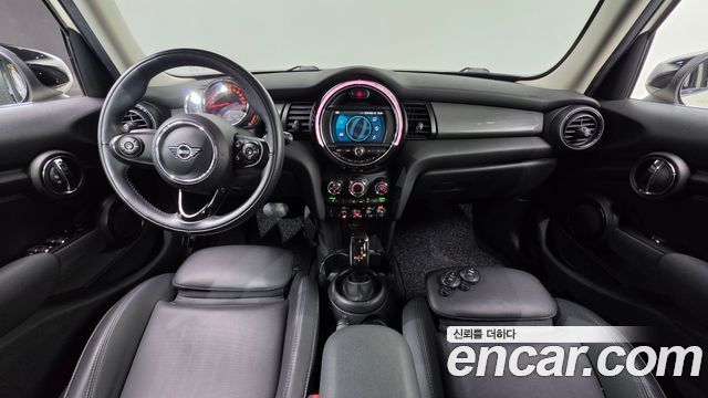 Mini Cooper 2020 — photo 10