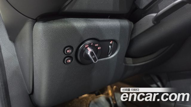 Mini Cooper 2020 — photo 24