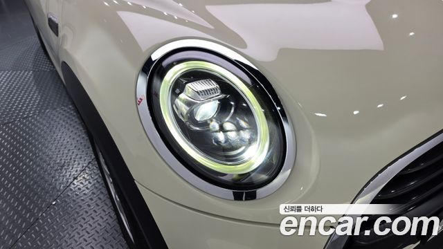 Mini Cooper 2020 — photo 8