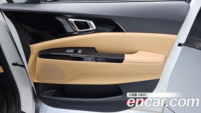 Kia Canival 2021 — photo 12