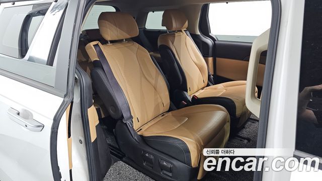 Kia Canival 2021 — photo 13