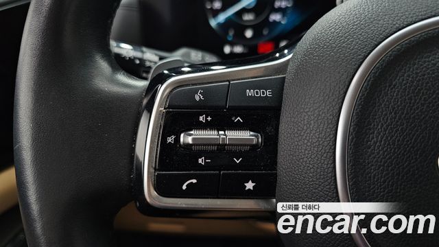 Kia Canival 2021 — photo 26