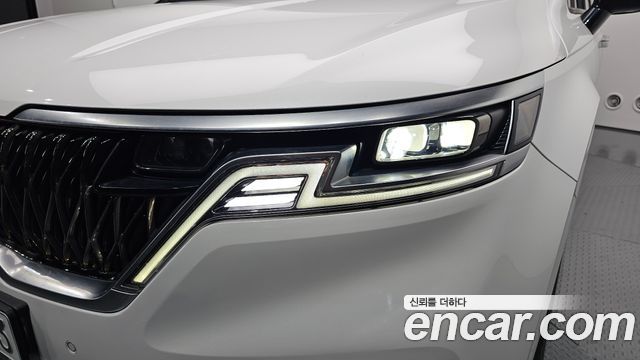 Kia Canival 2021 — photo 8