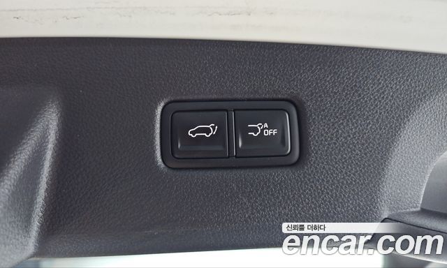 Kia Canival 2021 — photo 33