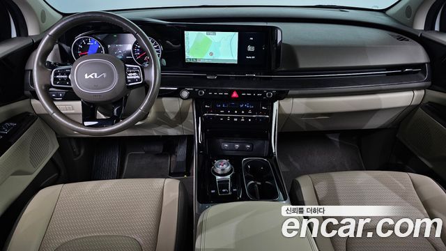 Kia Canival 2023 — photo 10