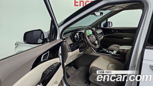 Kia Canival 2023 — photo 13
